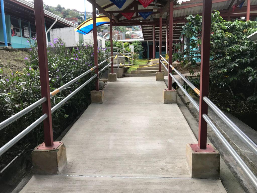 Reconstrucción y Mejora Acceso en concreto, CTP Tirrases (8)