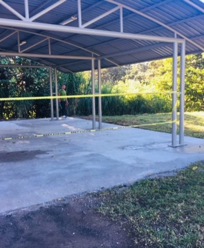 Construcción de losa y acondicionamiento de estructura en el techo de Colegio Profesional